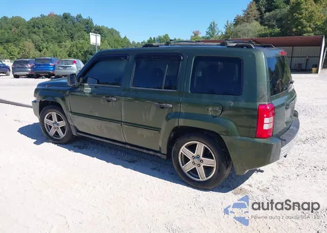 2007 Jeep Patriot Limited из США, поврежденный, VIN 1J8FF48W97D326089
